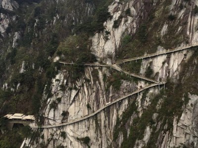 广州天堂寨旅游景区：自然奇观、历史文化、探险乐趣，一起发现美食之旅